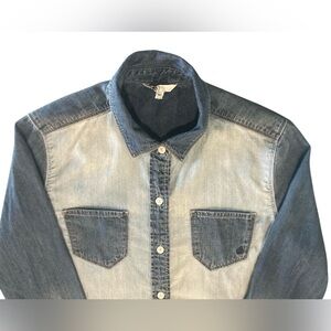 Volcom Women’s Denim Chambray Long Sleeve Button-Down Shirt - Medium